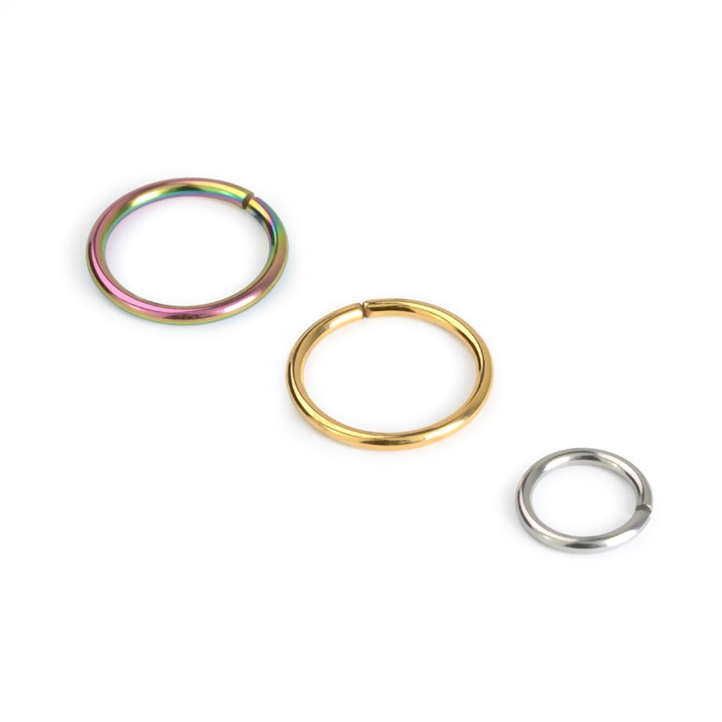 Endeløs ring i forskjellige farger