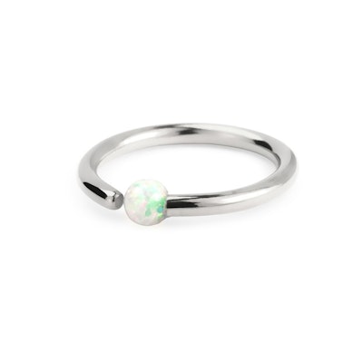 Ring med fast opalsten