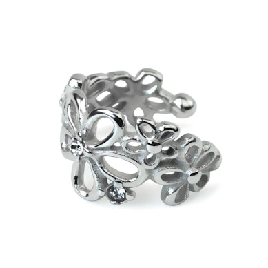 Earcuff med blomster i kirurgisk stål