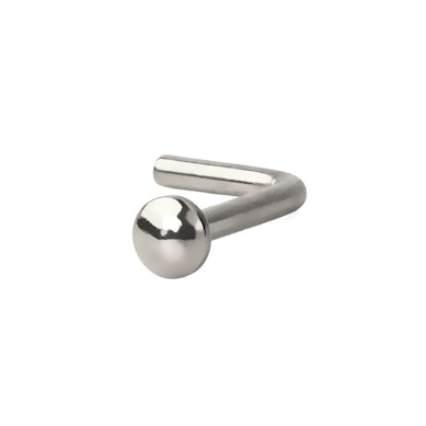 Nesepiercing i flere design
