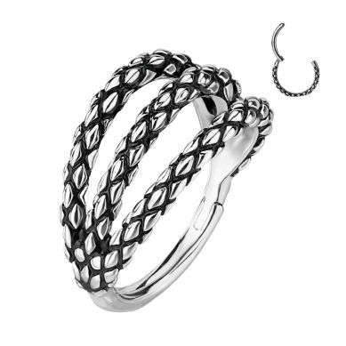 Trippelbøylet hengslet ring med slangeskinndesign
