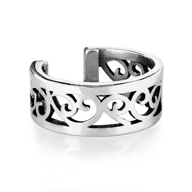 Earcuff med utstemplet filigranhjerte