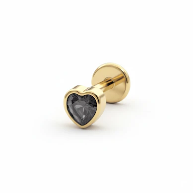 Titanlabret med hjerteformet sten