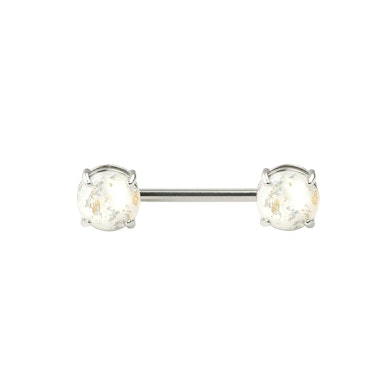 Brystpiercing med lava look