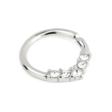 Ring med stenbesatt V-form