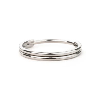 Hengslet ring med dobbel ringeffekt