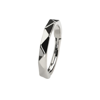 Nostrilring av titan med diamanttekstur