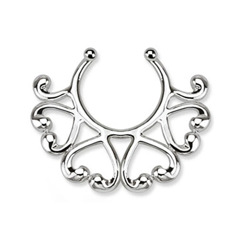 Falsk nippelpiercing med halv hjertekant