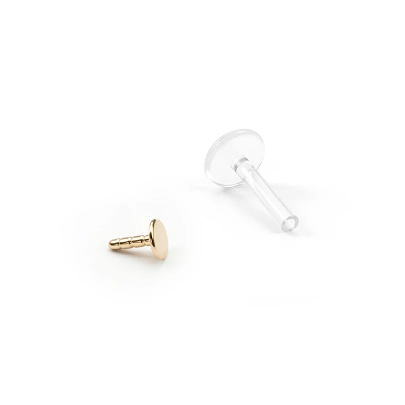 Labret av 14 karat gull med rund topp