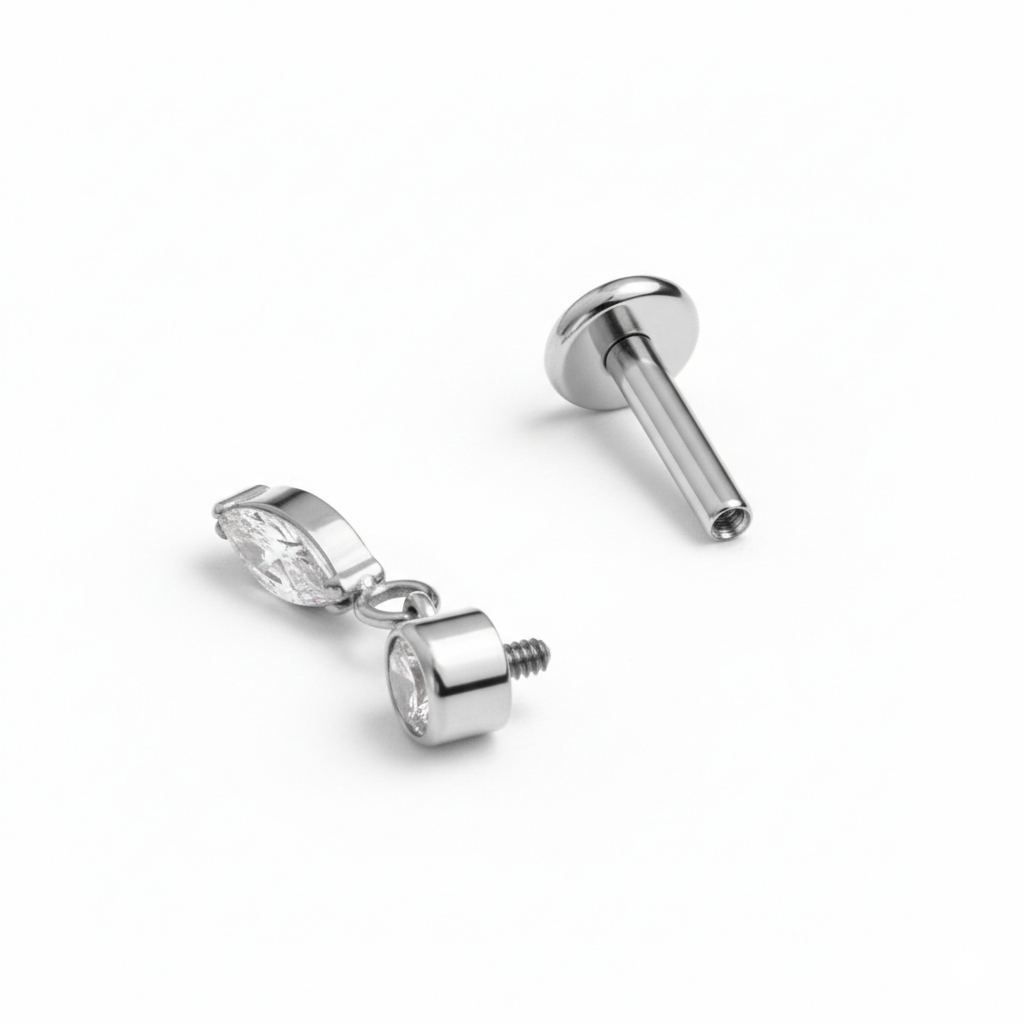 Titanlabret med sjarmerende marquise