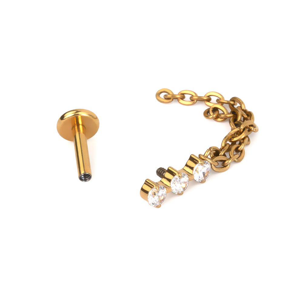 Titanlabret med en trio av stener og dobbel anhengskjede