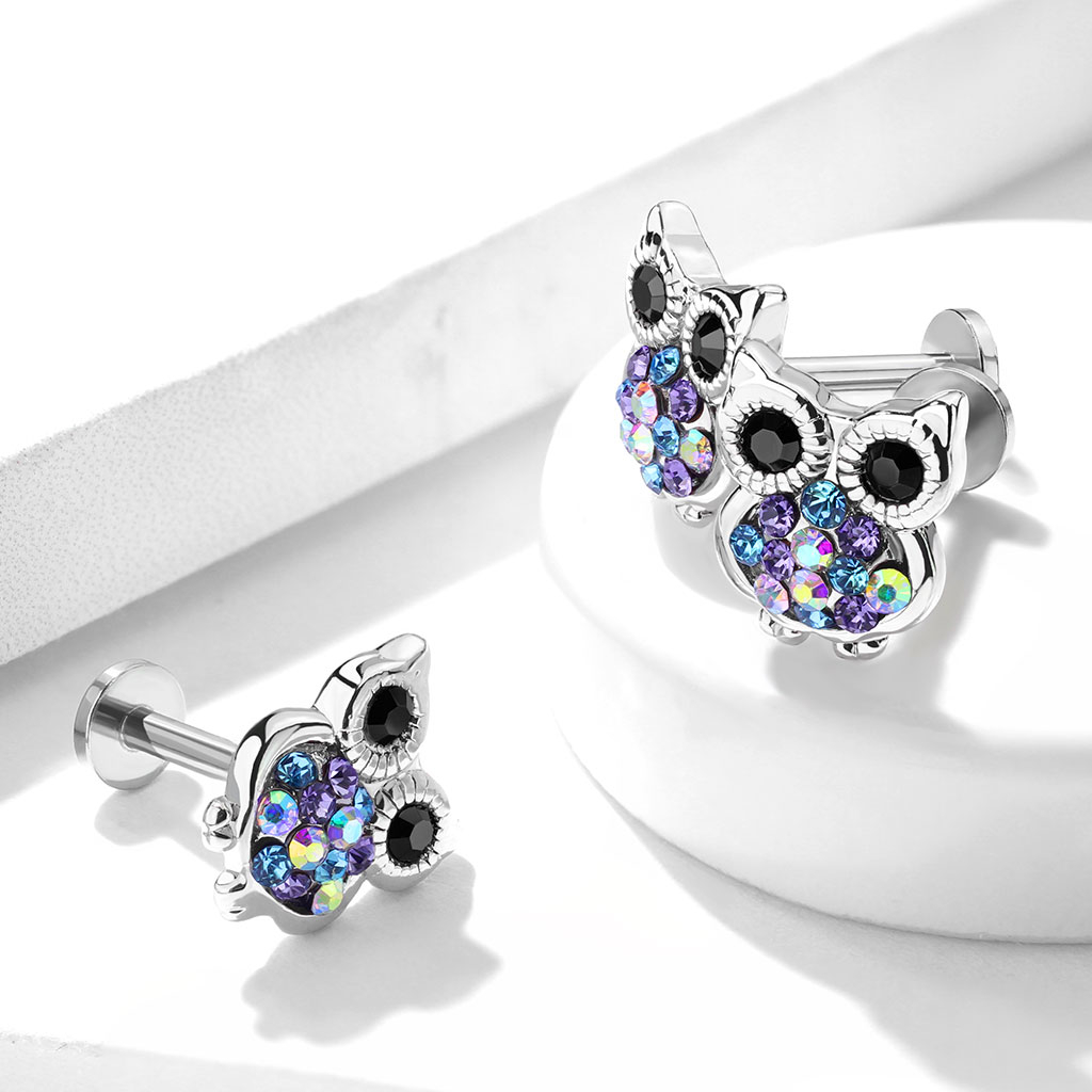 Labret med stenbesatt ugle og innvendig gjenge