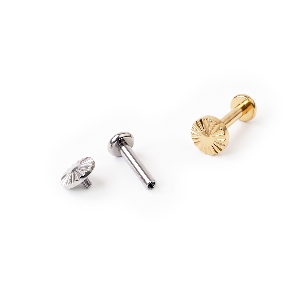 Imponerende titanlabret med diamantslipt topp