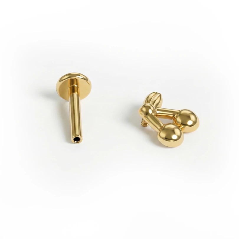 Kirsebærlabret i titan med flat bakdel