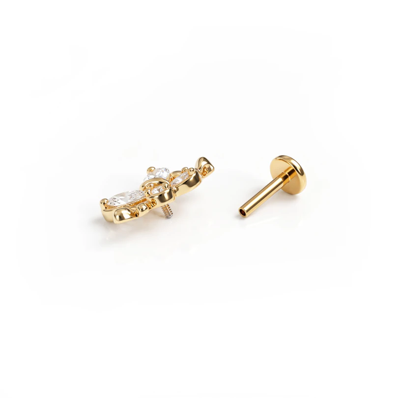 Labret med tre sommerfugler