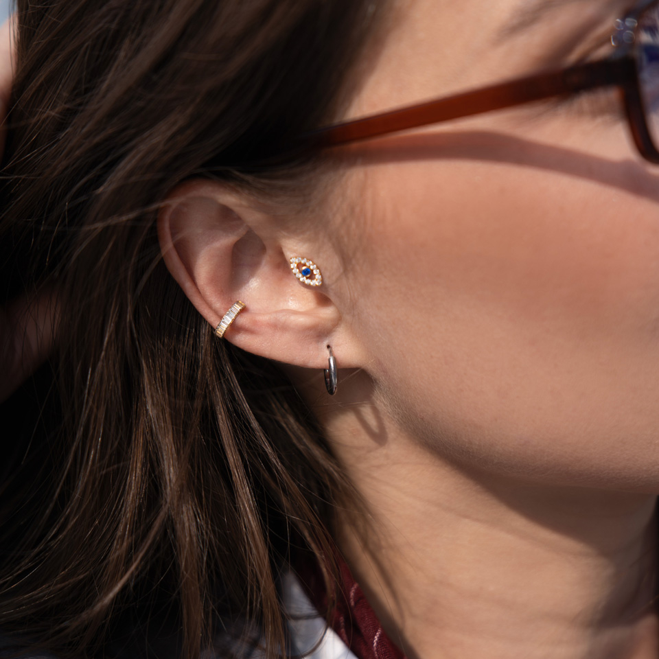 Titanlabret med evil eye