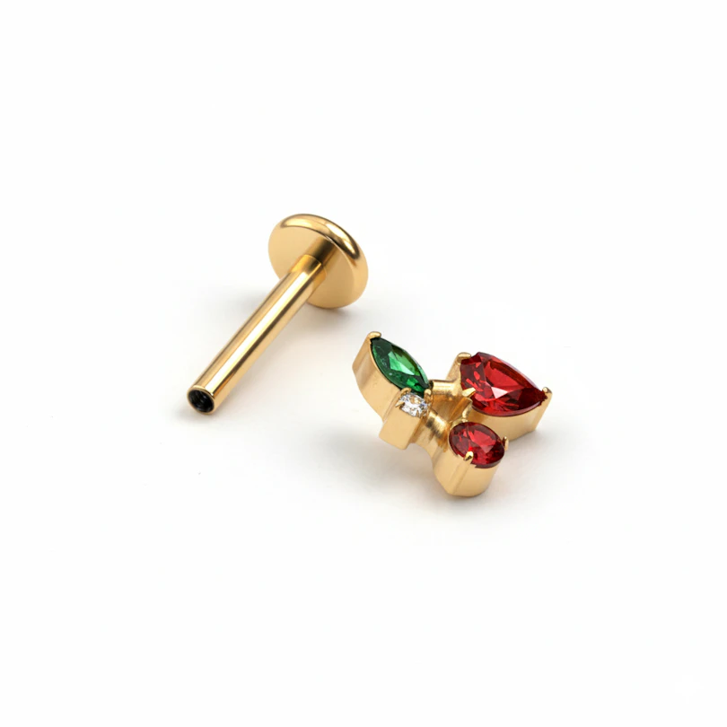 Kirsebærlabret med fargerike stener