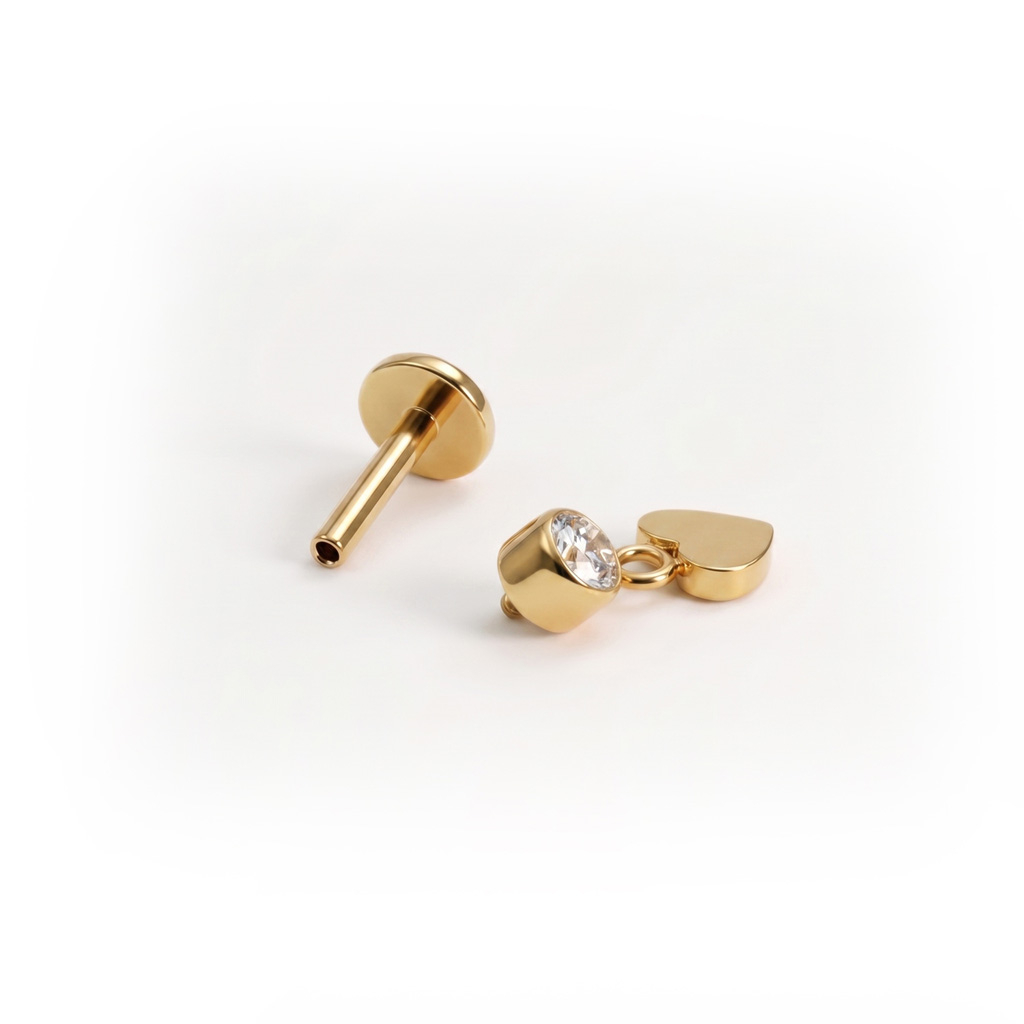 Titanlabret med hjerteanheng