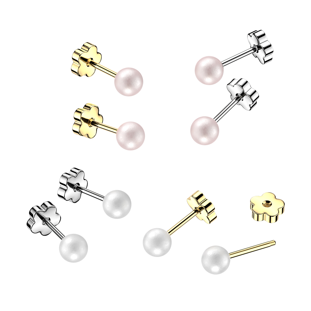 Perleøreringer med et søte blomster bakpå