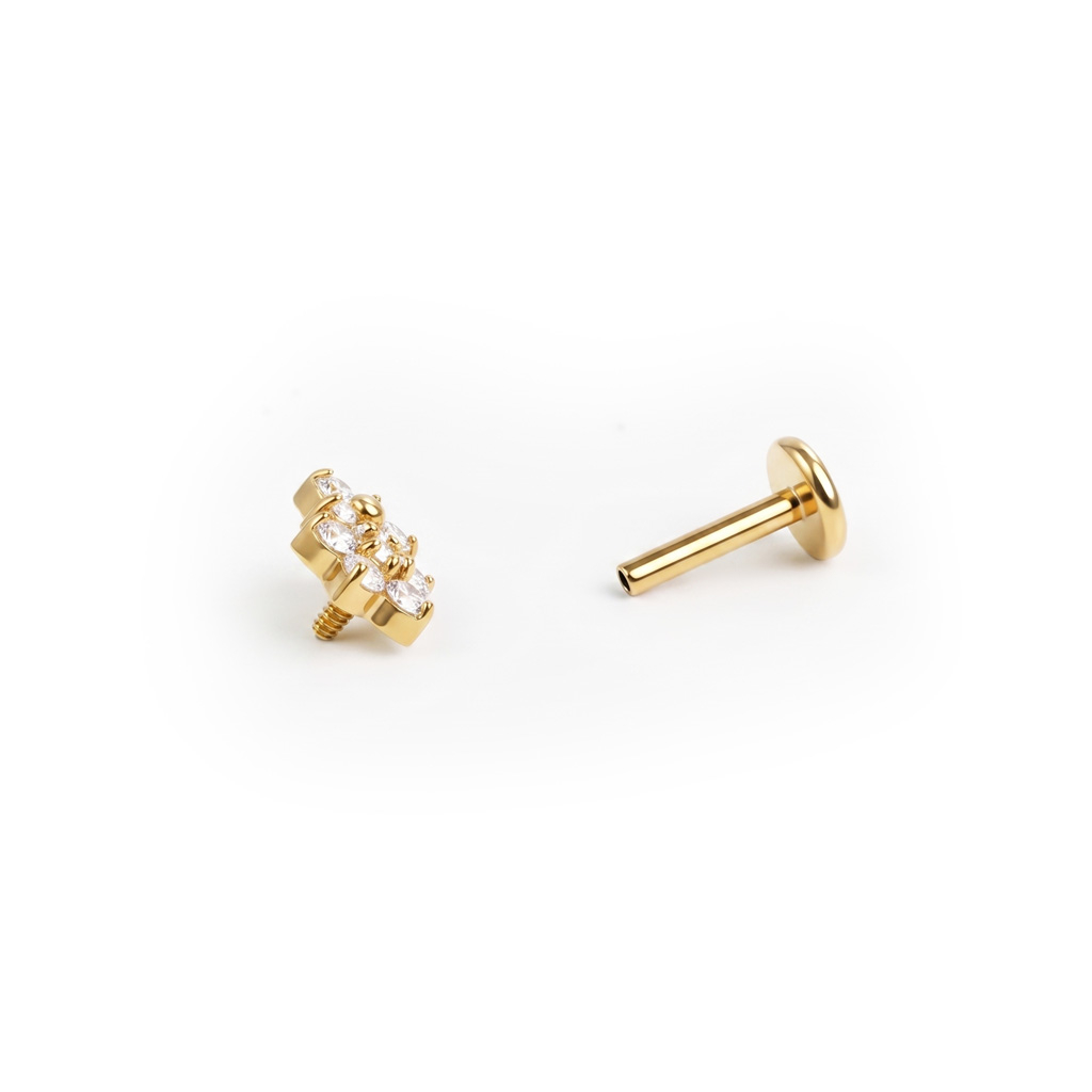 Dobbel titanlabret med blomster og smykkestener