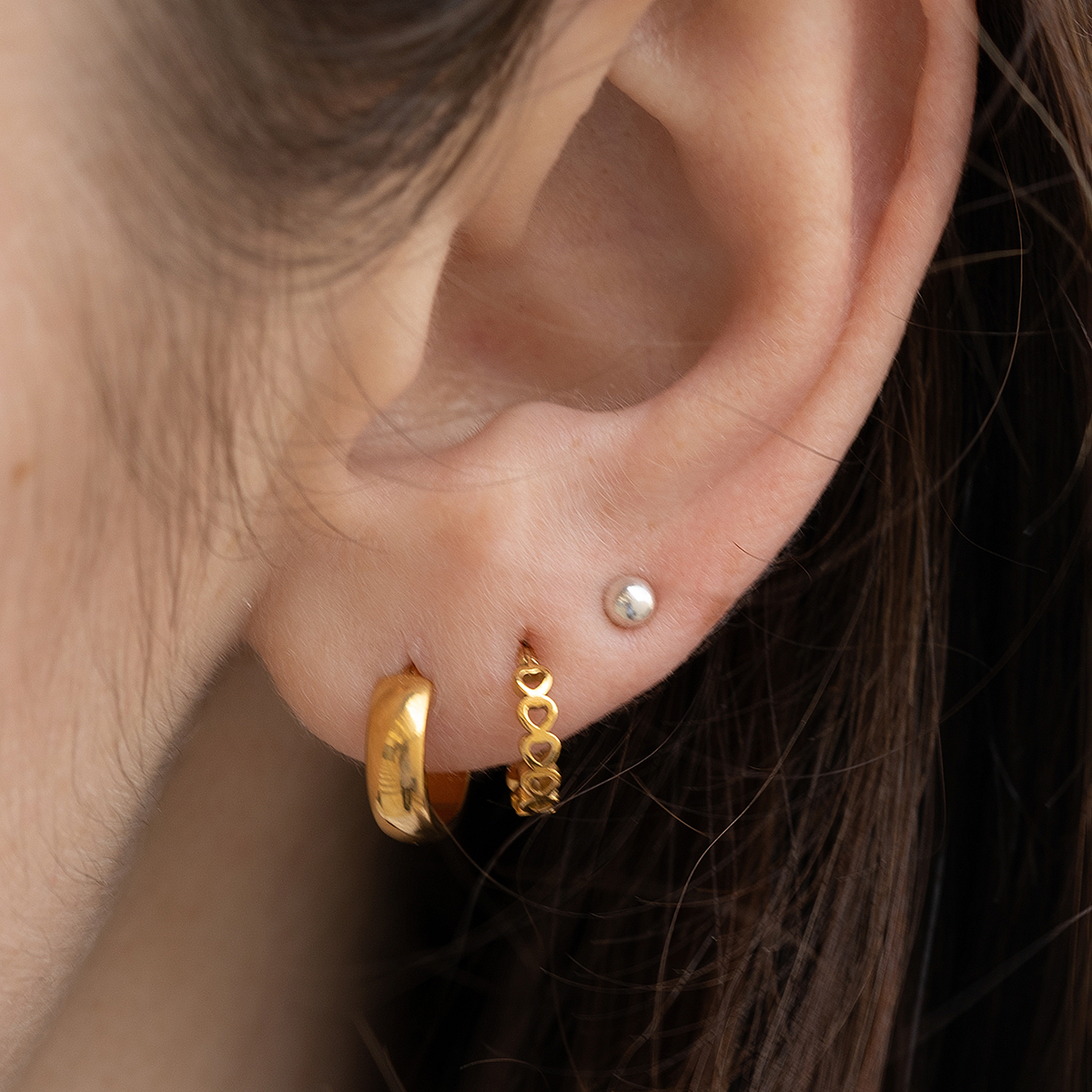 Labret med perlekule av akryl i mange farger