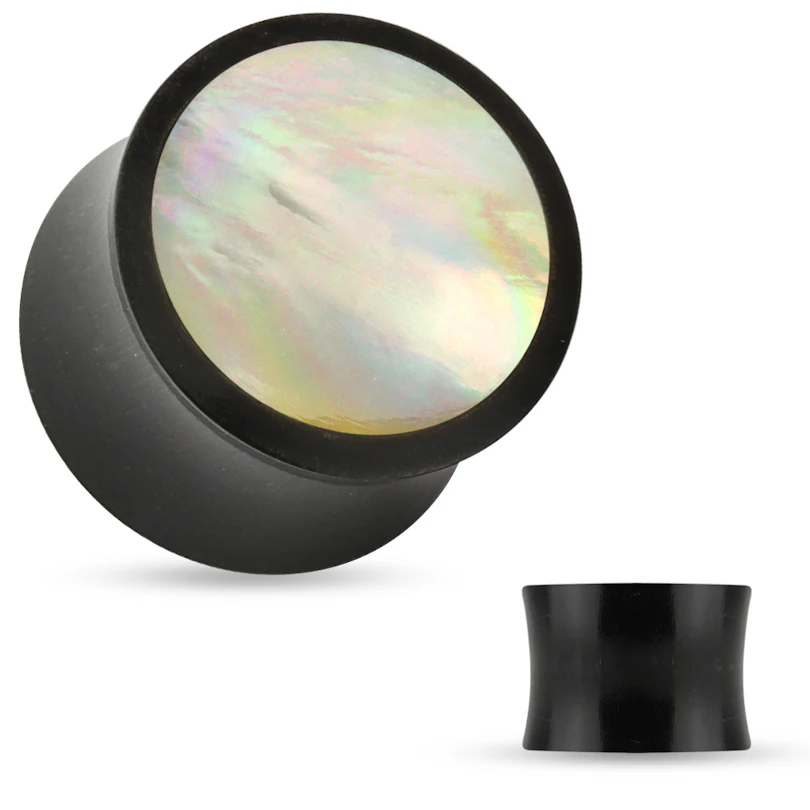 Plug av horn med perlemor