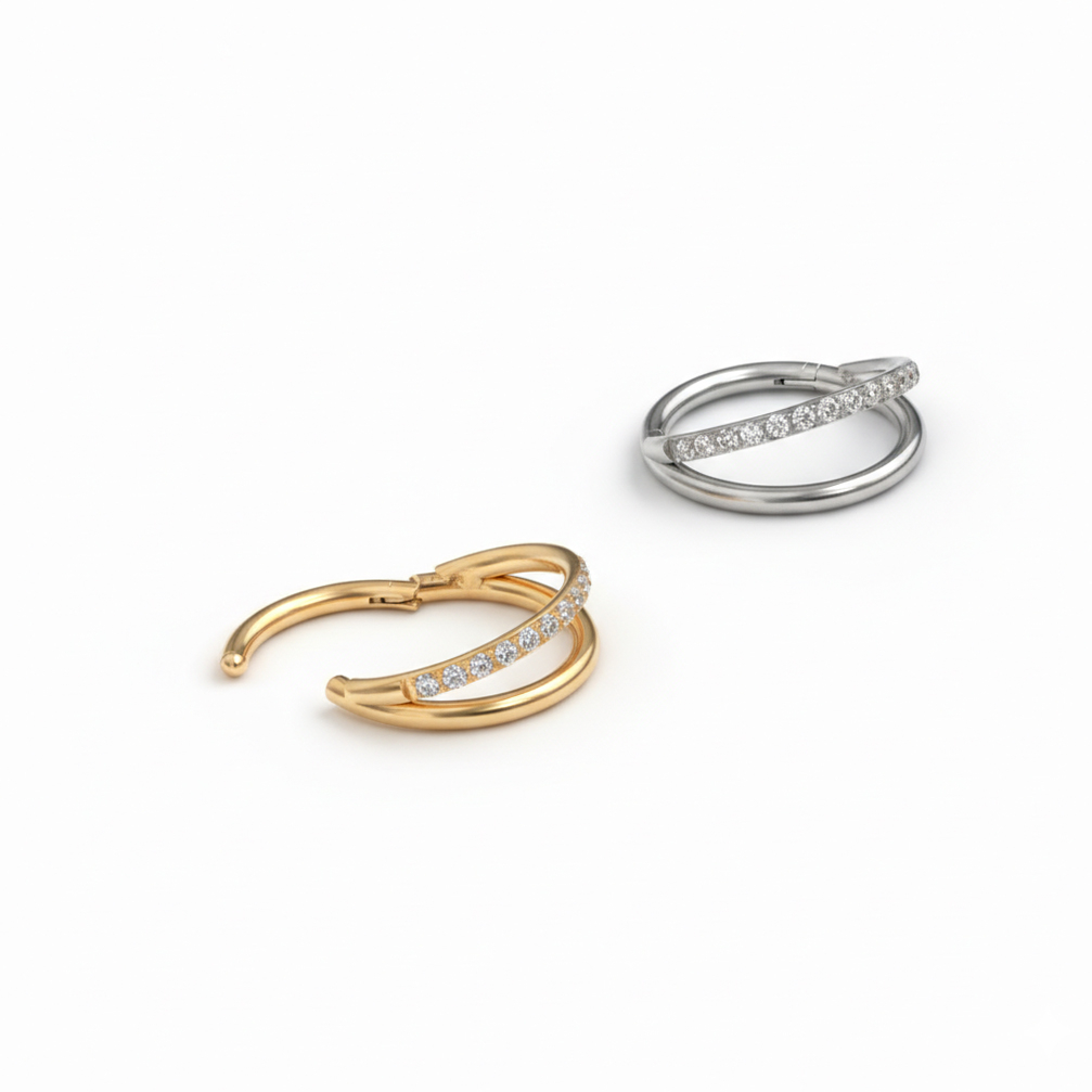 Dobbeltring med stener på den ene ringen