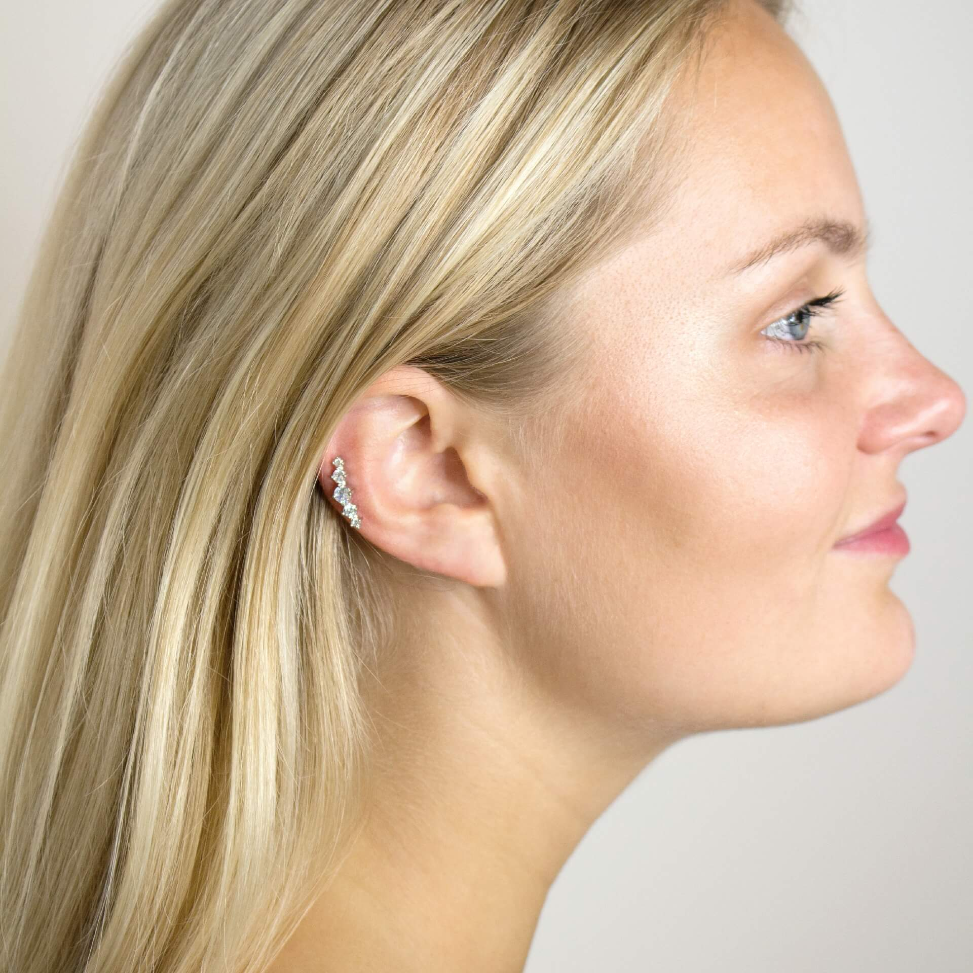 Helixpiercing med sten