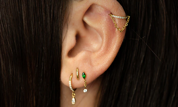 Titan piercingsmykker til helix